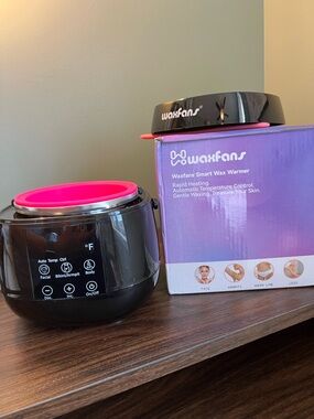 Smart Wax Warmer – Black with Pink Liner
